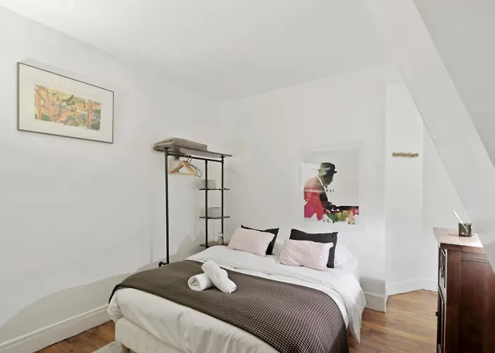 Le Globe-trotter-citeaux Paris