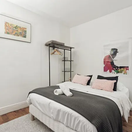 Le Globe-trotter-citeaux Párizs